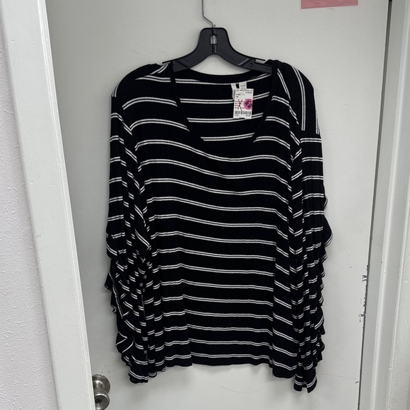 C Est. 1946 Tops - C Est. 1946 Black and White Striped Women's Blouse Size 22/24W